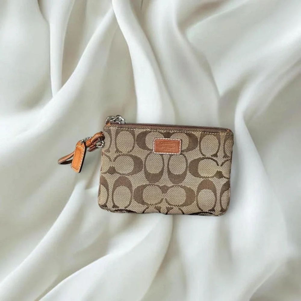 Coach signature monogram canvas jacquard wristlet y2k vintage